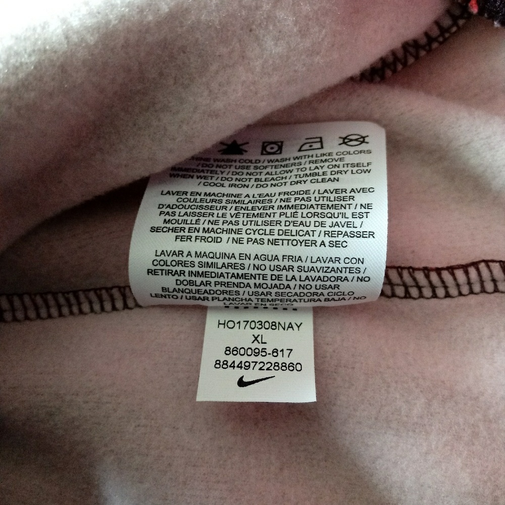NIKE GIRLS HODDIE PULLOVER SIZE XL DRI-FIT - Picture 7 of 8